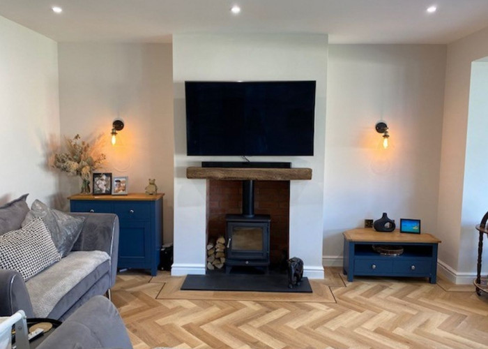 8. Livingroom, Fireplace