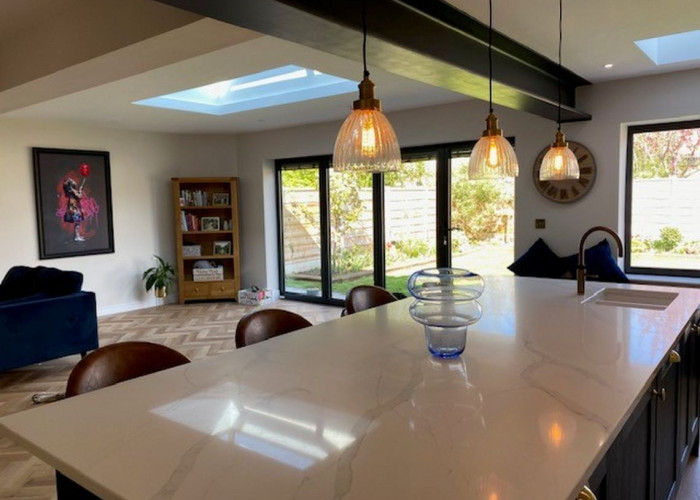 5. Livingroom, Kitchen (With Island), Skylight