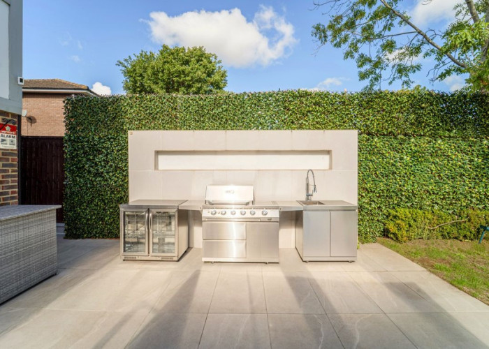 56. Patio / Veranda, BBQ