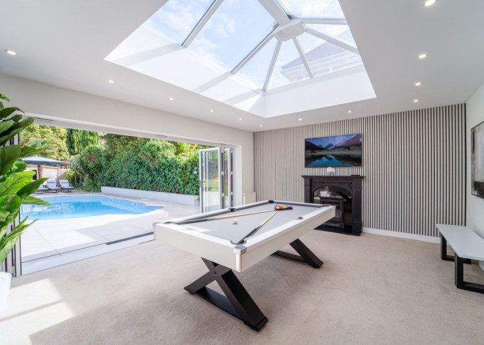 20. Swimming-pool, Billiards / Pool Room, Skylight