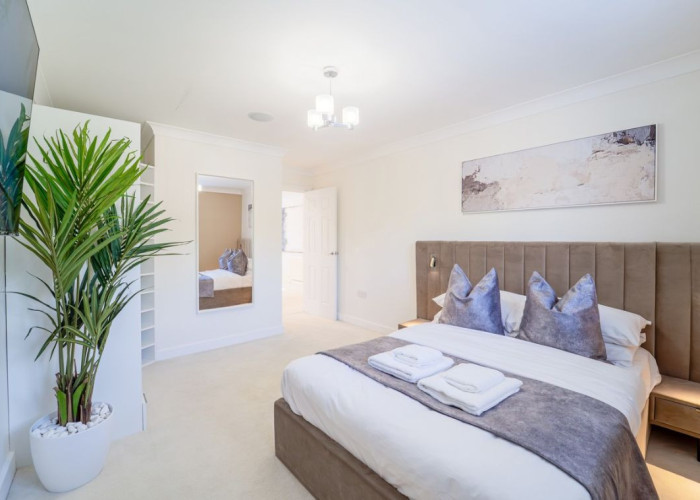 45. Bedroom (Double)