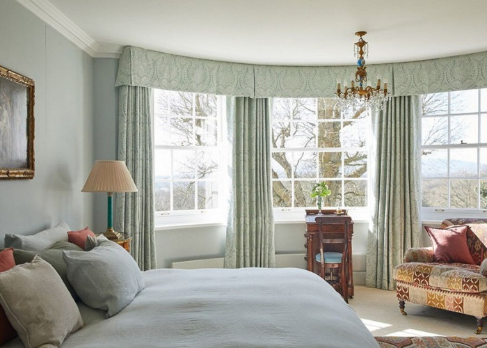 18. Bedroom (Master/En-Suite)