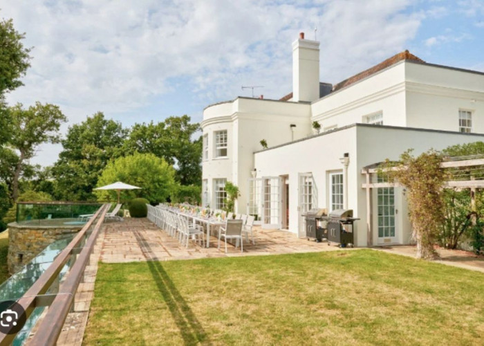 34. Patio / Veranda, Formal Gardens