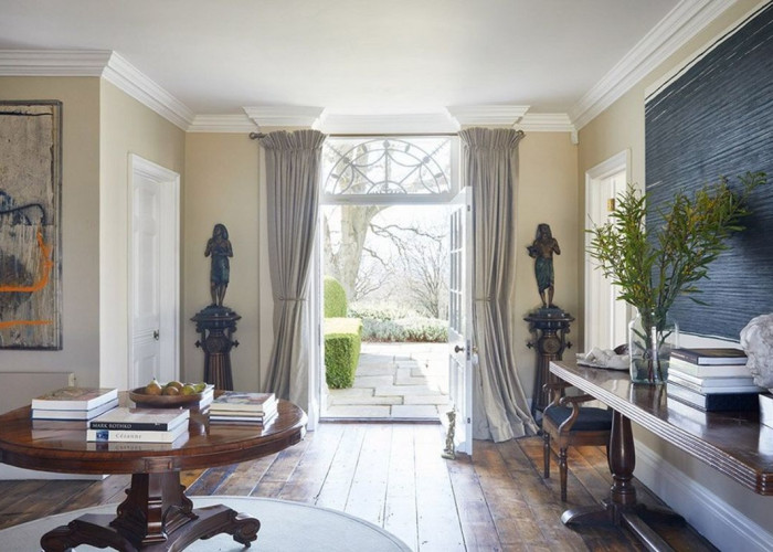 10. Hall, Wooden Floor