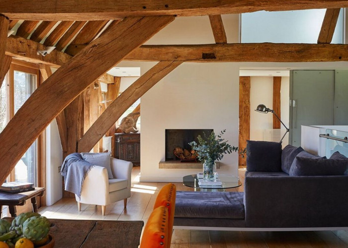 5. Livingroom, Skylight