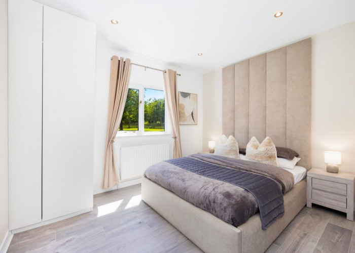 14. Bedroom (Double)