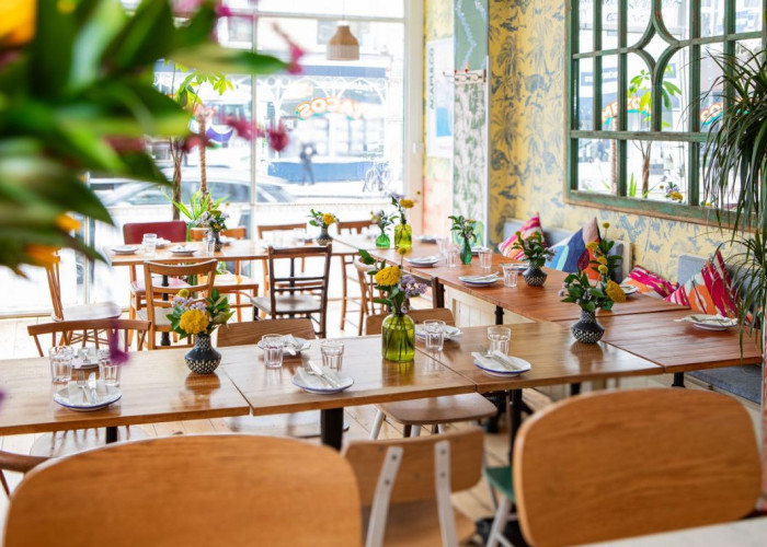 2. Restaurant, Pub / Bar