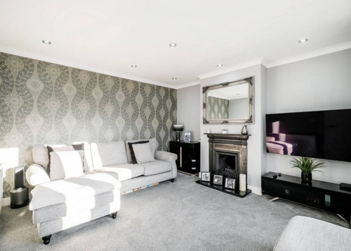 5. Livingroom, Fireplace