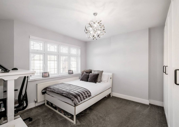 14. Bedroom (Double)