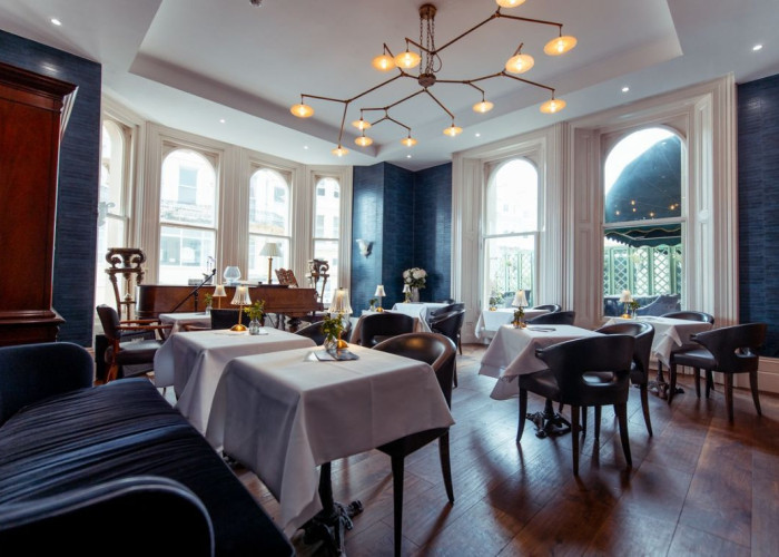 8. Diningroom, Hotel