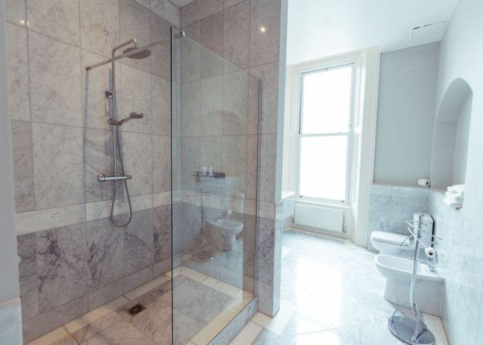 23. Shower Room, Hotel Room