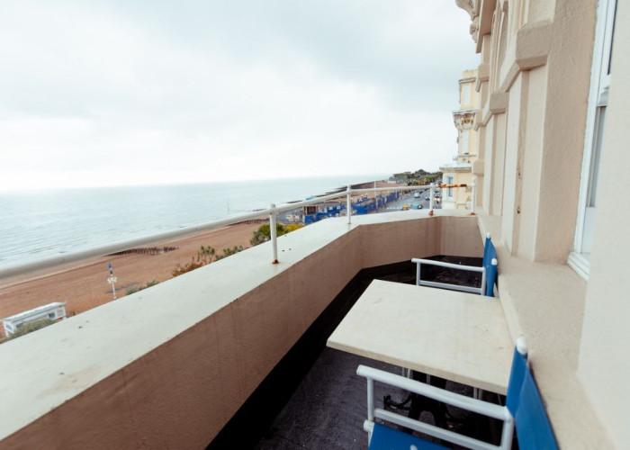 38. Sea / Beach View, Balcony