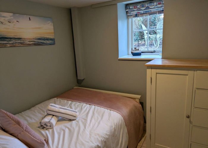 19. Bedroom (Double)