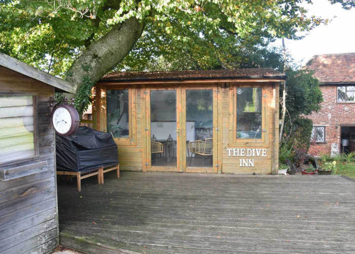 35. Summerhouse, Pool (House), Decking