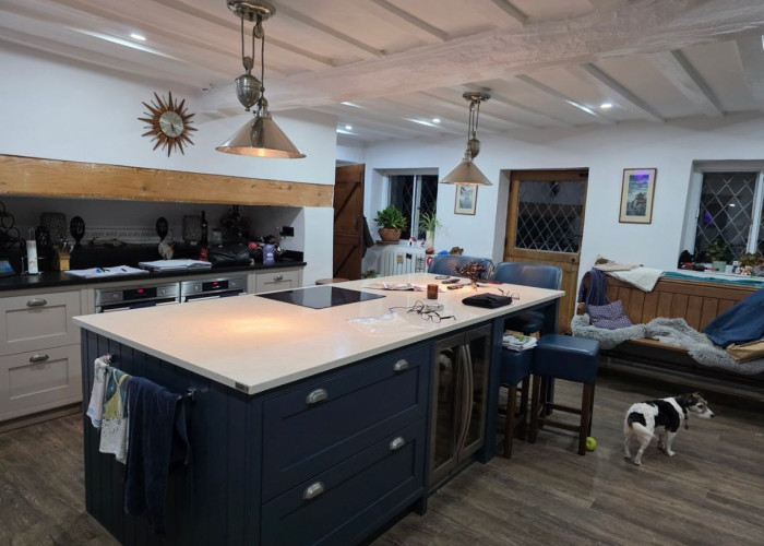 13. Kitchen (With Island), Kitchen (Coloured units), Family Home