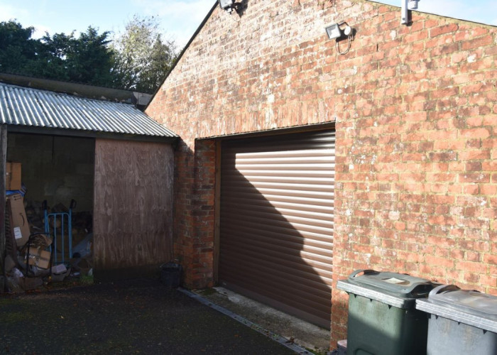 44. Garage, Outbuildings, Workshop
