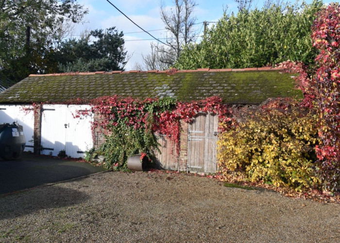 49. Outbuildings, Garage (Double)