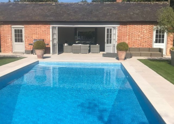 49. Swimming-pool, Pool (House)