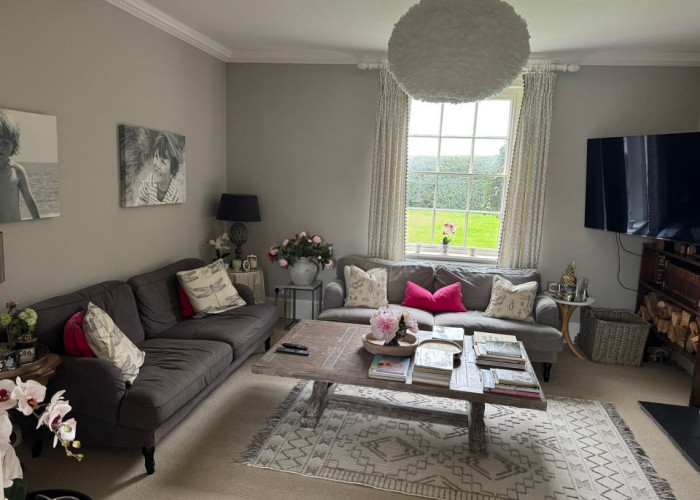 17. Livingroom, neutral colours