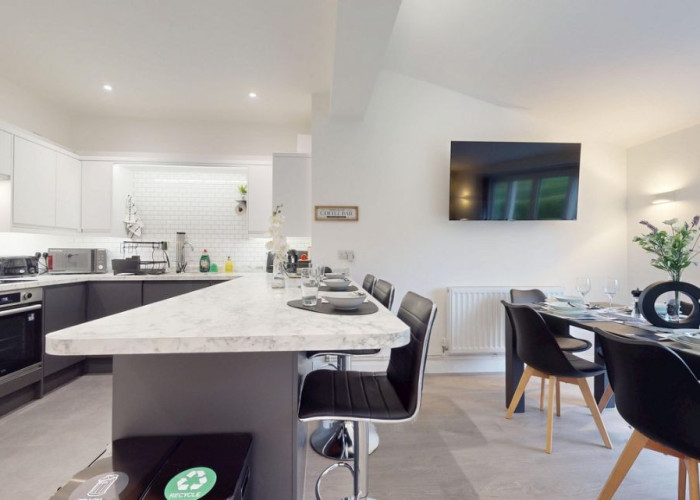 7. Kitchen, Open-plan