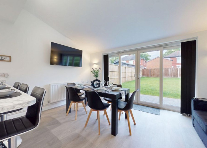 8. Diningroom, Open-plan