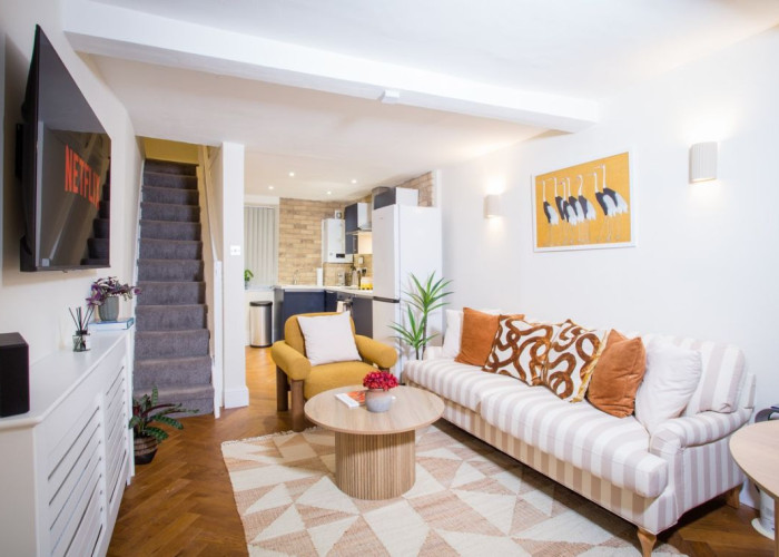 3. Livingroom, Open-plan, neutral colours