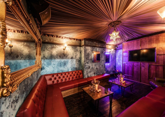 24. Pub / Bar / Club, Seating (VIP/Club)