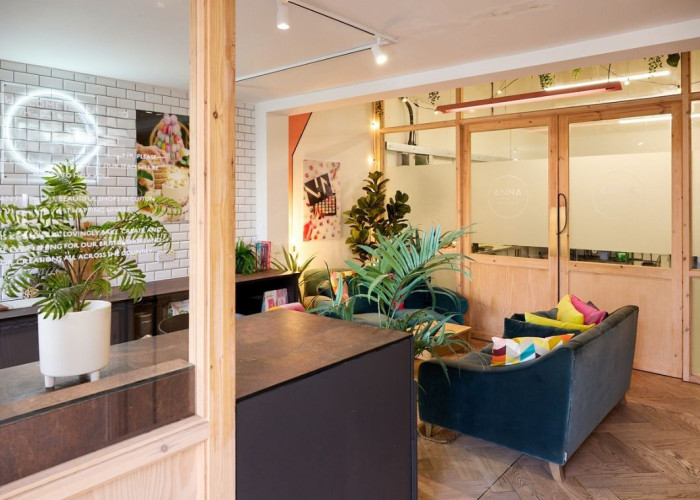 10. Kitchen, Reception