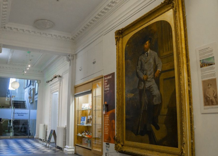 11. Tiled Floor, Entrance (Impressive), entrance