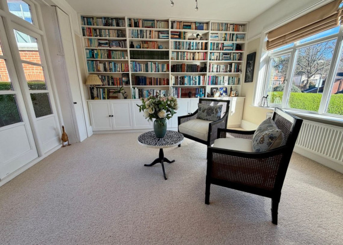 5. Livingroom, Windows