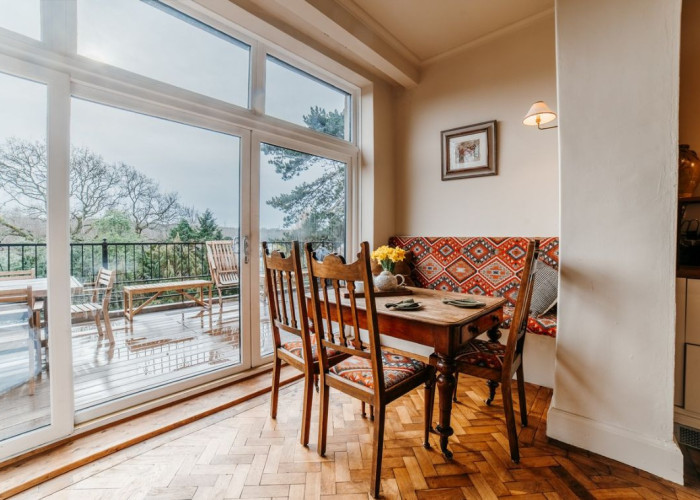 11. Diningroom, Balcony, Terrace