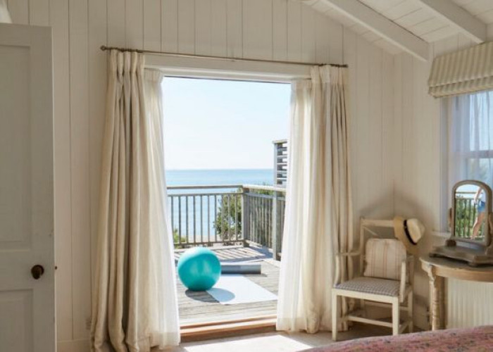 7. Balcony, Bedroom (Double)