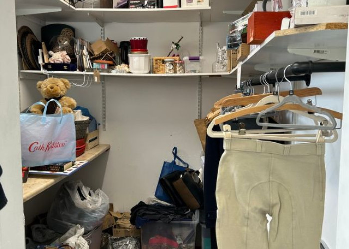 7. Cupboard / Storeroom