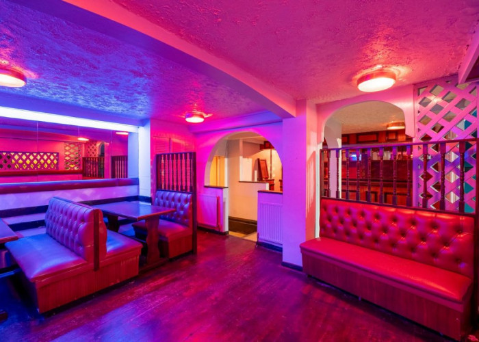 11. Seating (VIP/Club)