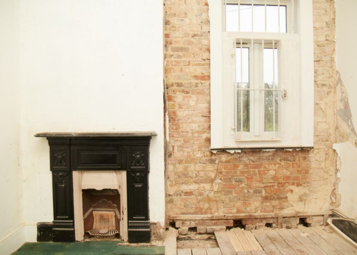 43. Derelict, Fireplace, Flats / Appartments