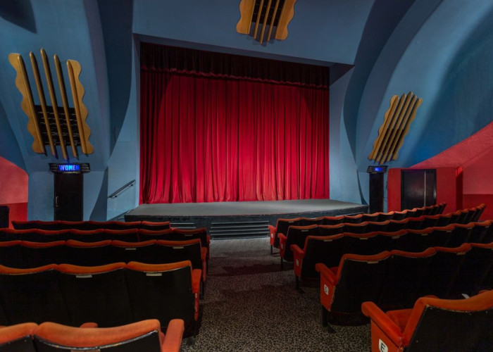 7. Cinema, Stage, Colourful