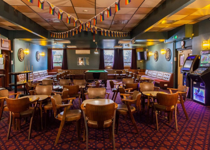 5. Games Room, Social Club