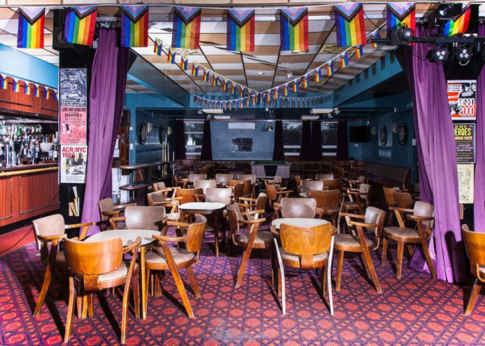 3. Pub / Bar / Club, Social Club