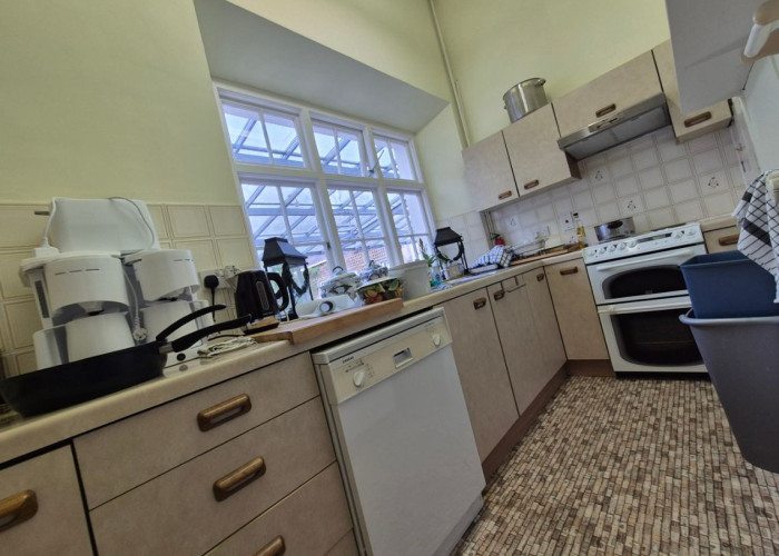 7. Kitchen (2 Kitchens)