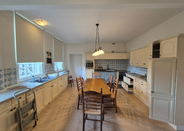 8. Kitchen, Kitchen (Cream or White units), Kitchen With Table, Kitchen (2 Kitchens)