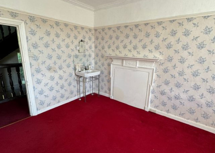 14. Empty / Spare Room, Pattern Wallpaper