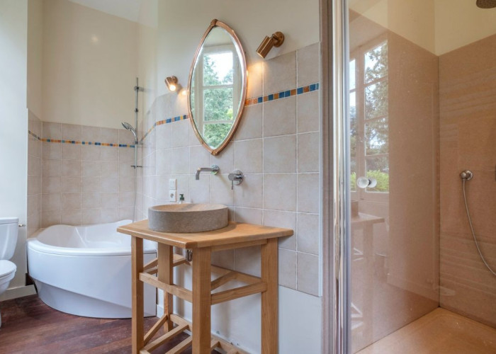 29. Bathroom, Bathroom (Shower and bath)