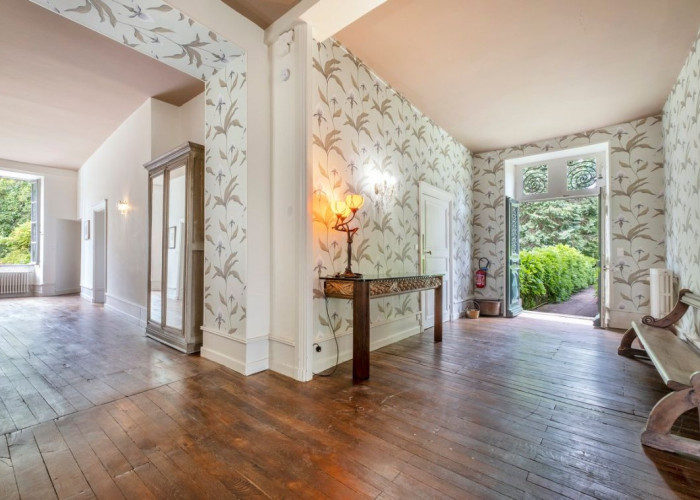 7. Hall, Pattern Wallpaper, Wooden Floor, entrance