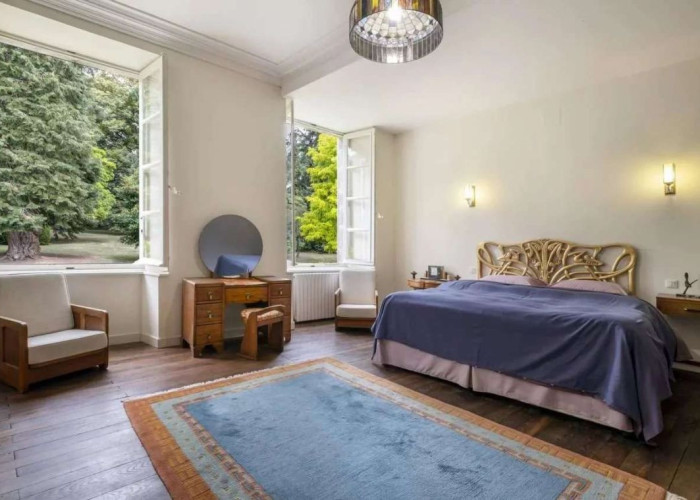 23. Bedroom (Master/En-Suite), Wooden Floor