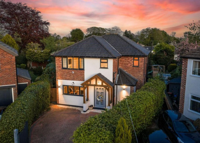 Extended Detached Family Home With High End Finish For Filming