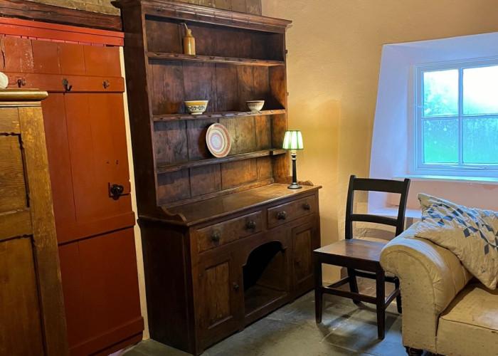 3. Livingroom, House / Cottage