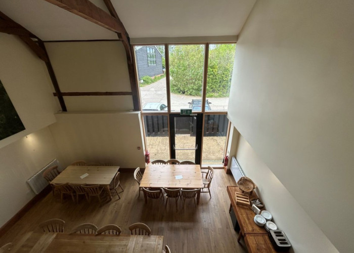 11. Diningroom, Barn