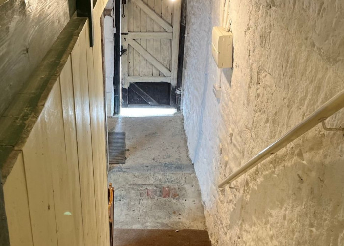 6. Stairway / Staircase