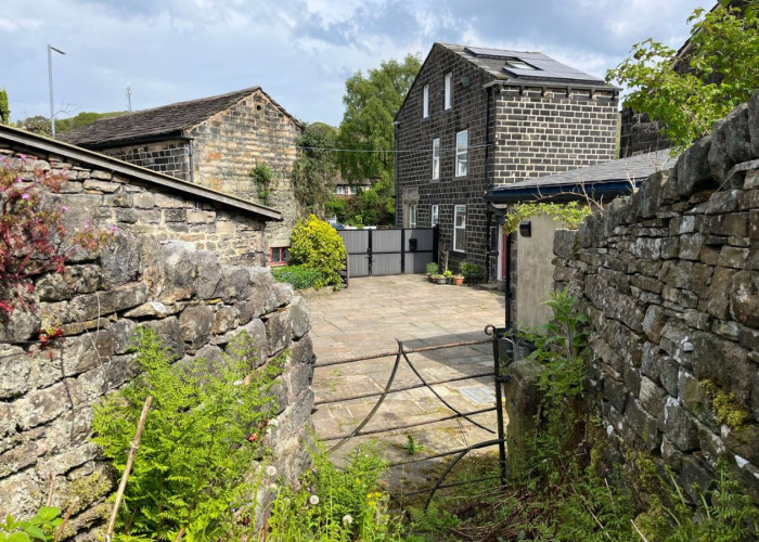 11. Courtyard, Yard