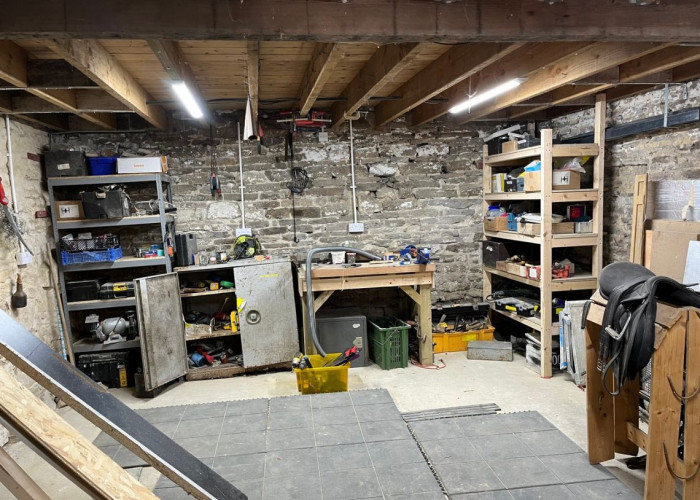 4. Barn, Workshop